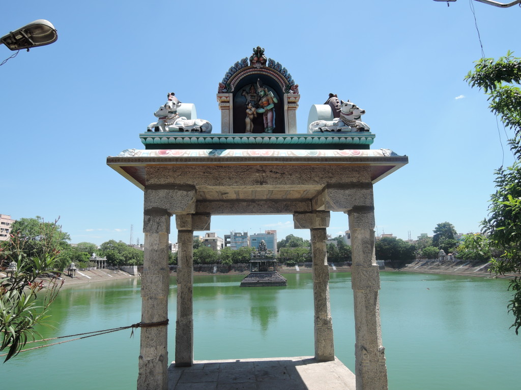 Kapaleeshwarar Temple, a different view across the water